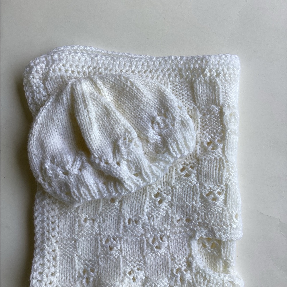 Carseat Baby Blanket Hand Crafted White Knitted Unisex - Picture 13 of 16